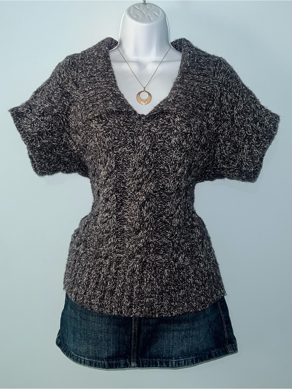 Vintage Lux Urban Outfitters Grey Crochet Wide V-Neck Sweater Size XS